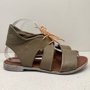 Bueno Yara Sandals Gladiator Flats Lace Up Boho Beachy Sage Neutral Sz 38